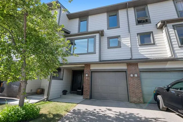 185 Woodridge Drive SW #3