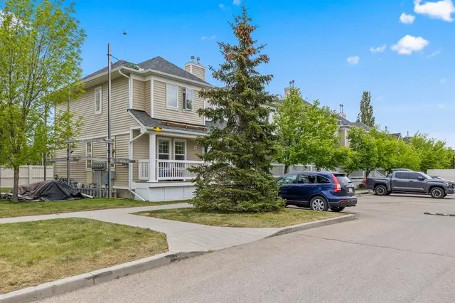 189 Country Village Manor NE