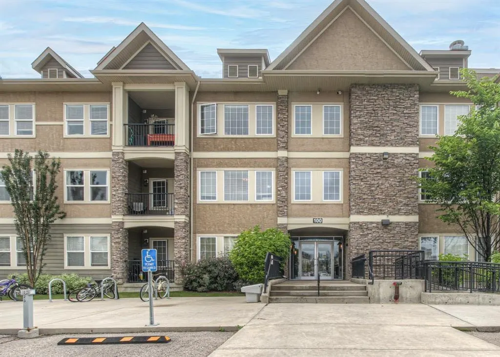 100 Cranfield Common SE #208 — photo 1
