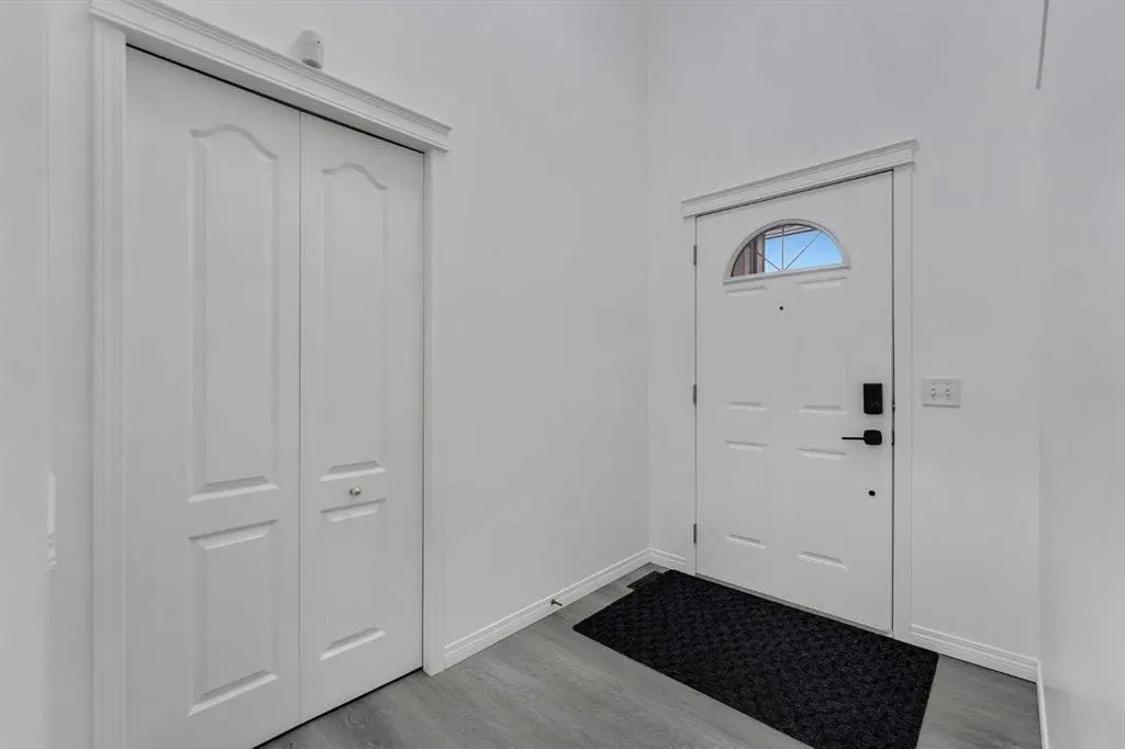 41 Royal Birch Terrace NW — photo 3