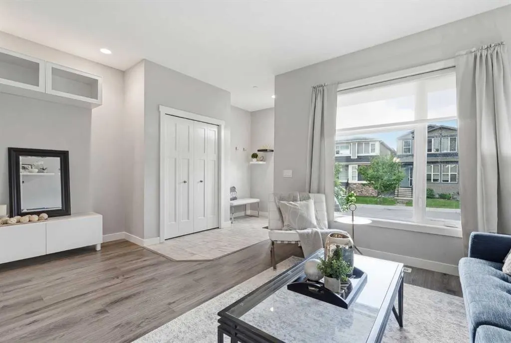 21 Howse Street NE — photo 3
