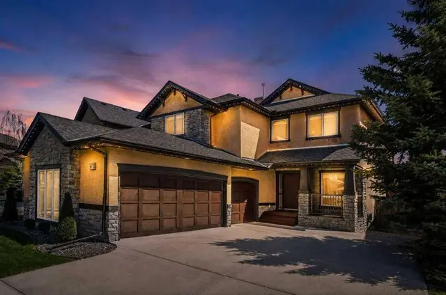 23 Aspen Stone Crescent SW