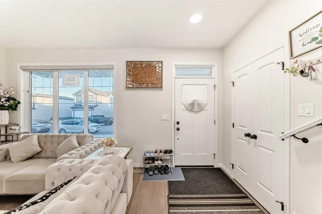 235 Cornerbrook Road NE — photo 2