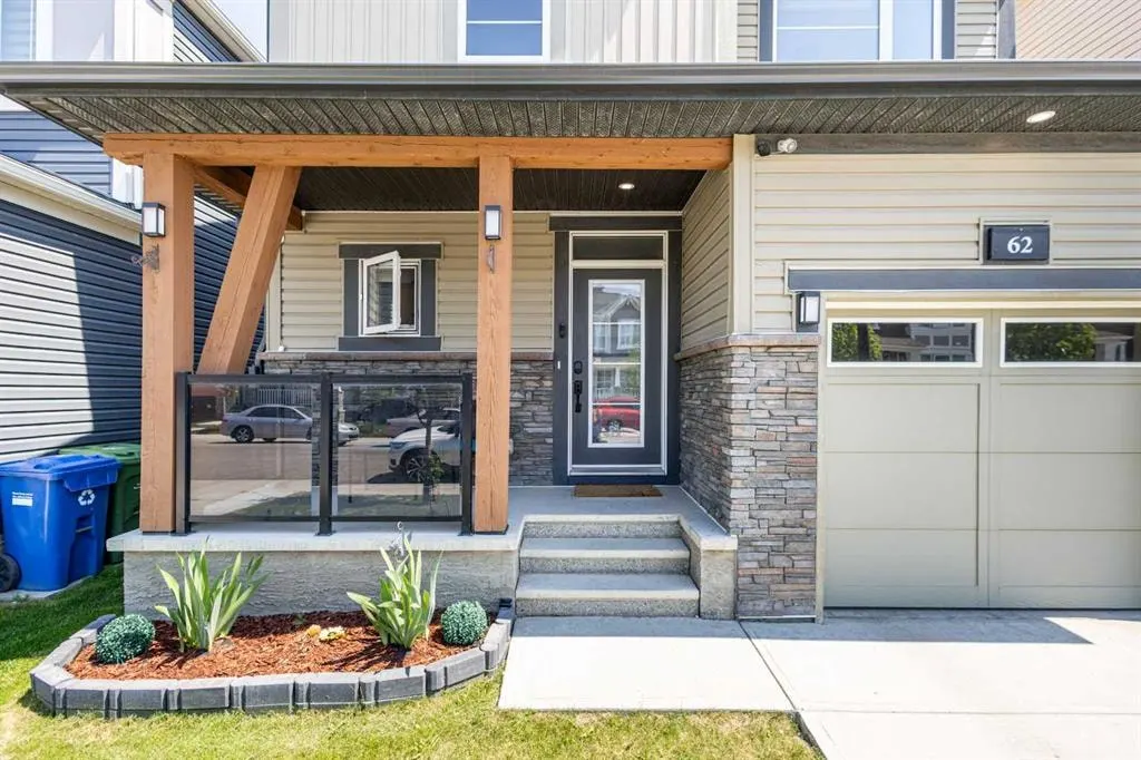 62 Carrington Rise NW — photo 2