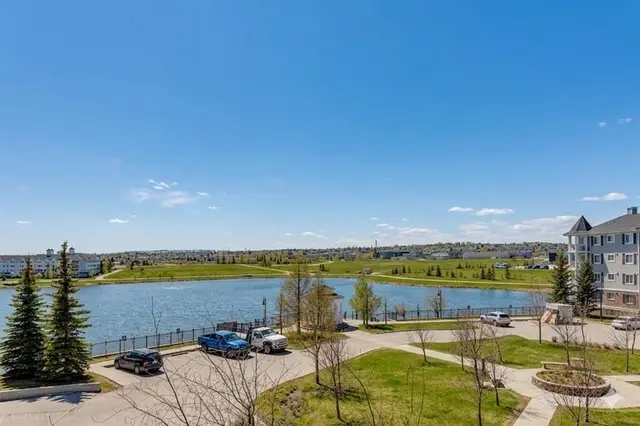 5 Country Village Park NE #1309