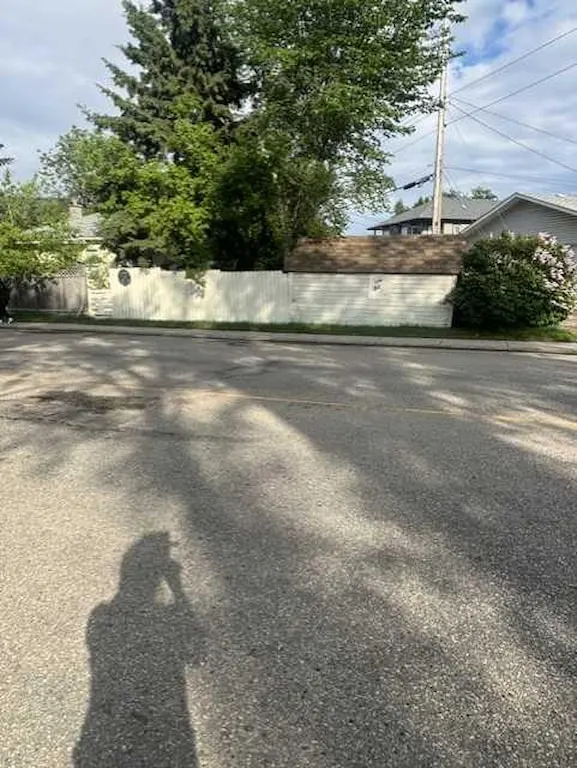 5147 53 Street — photo 2