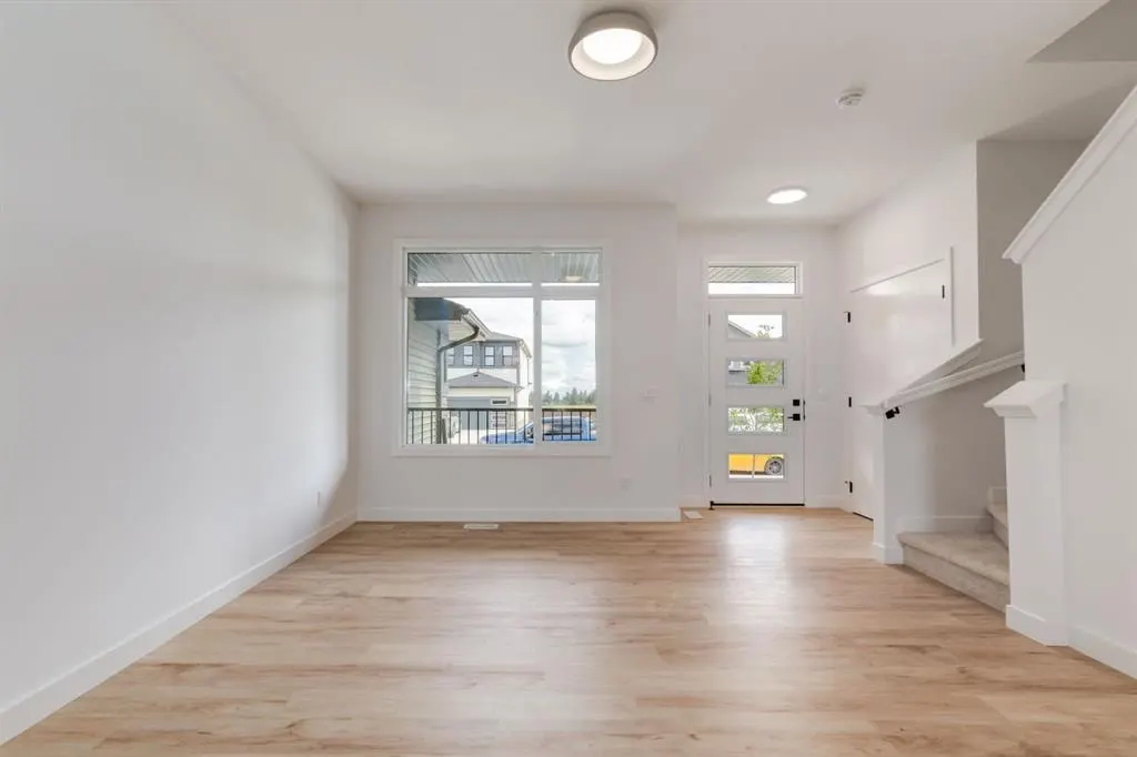 764 Sora Boulevard SE — photo 2
