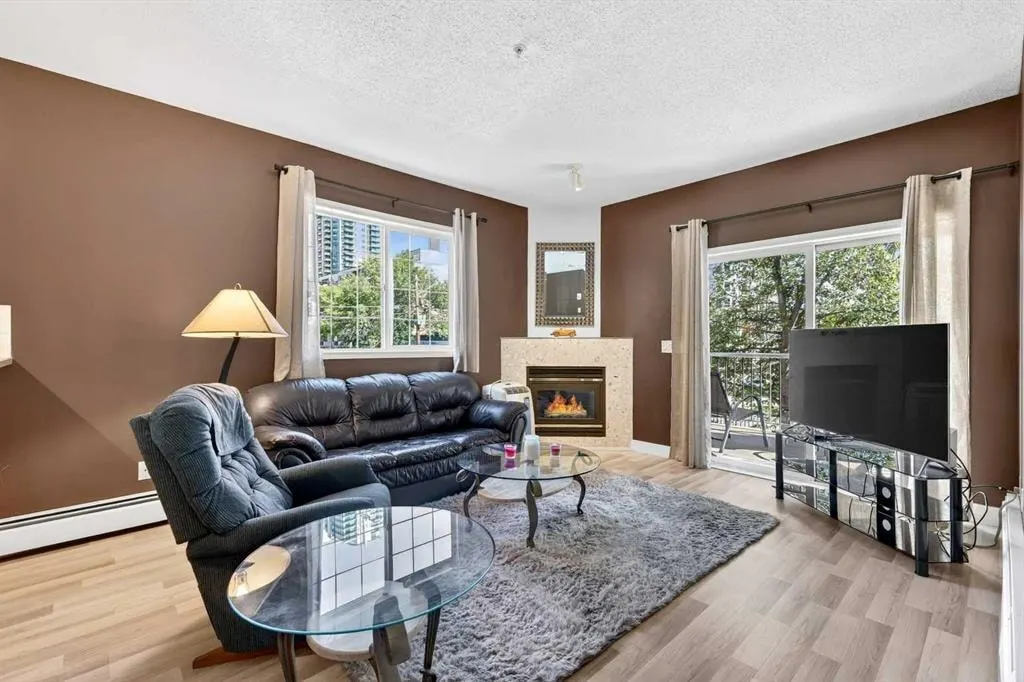 126 14 Avenue SW #219 — photo 1