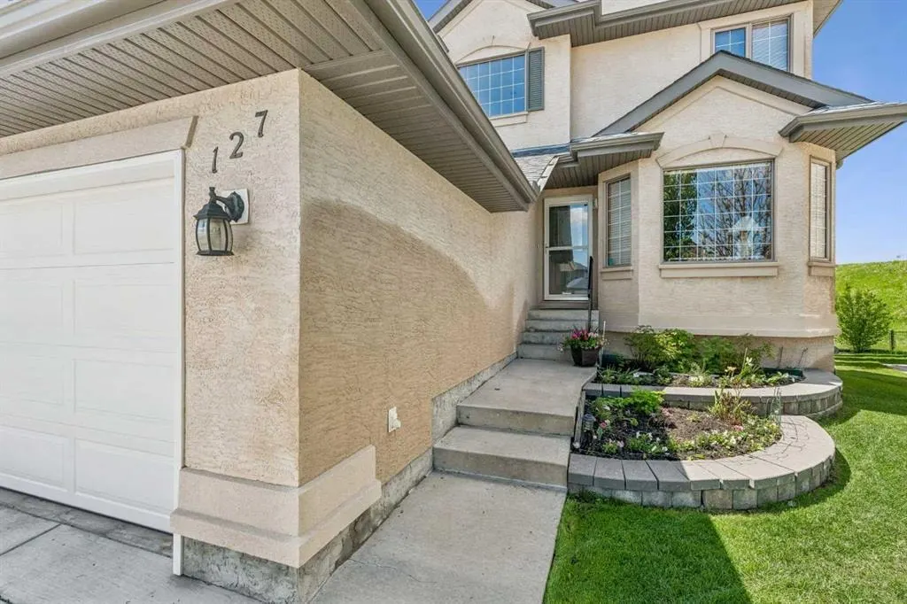127 Edgeridge Close NW — photo 3