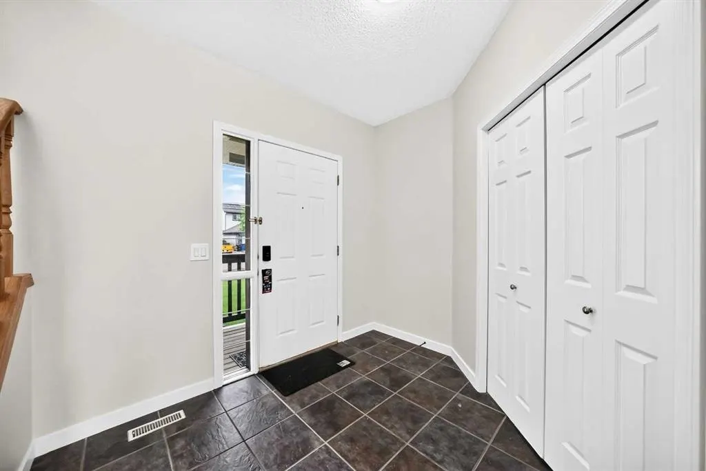 531 Stonegate Road NW — photo 3
