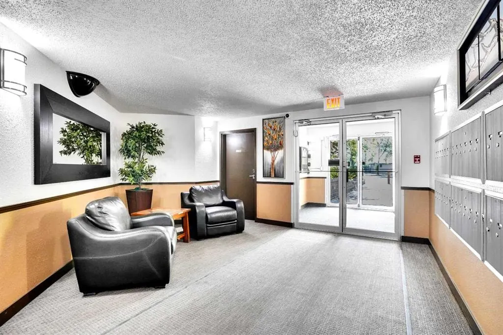 21 Dover Point SE #203 — photo 3