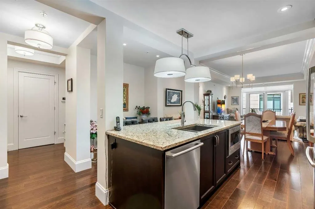 221 Quarry Way SE #104 — photo 3