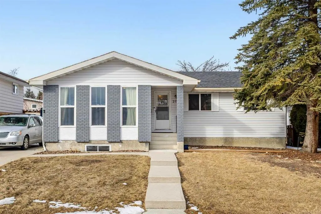 208 Woodpark Place SW — photo 1