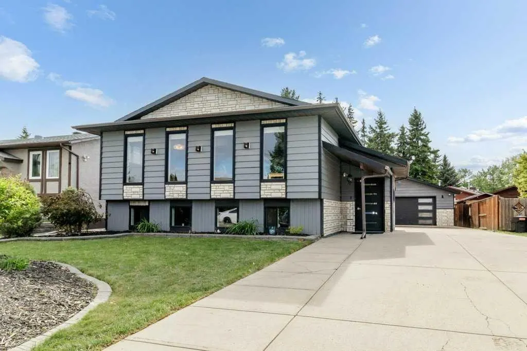 16 Willow Street — photo 1