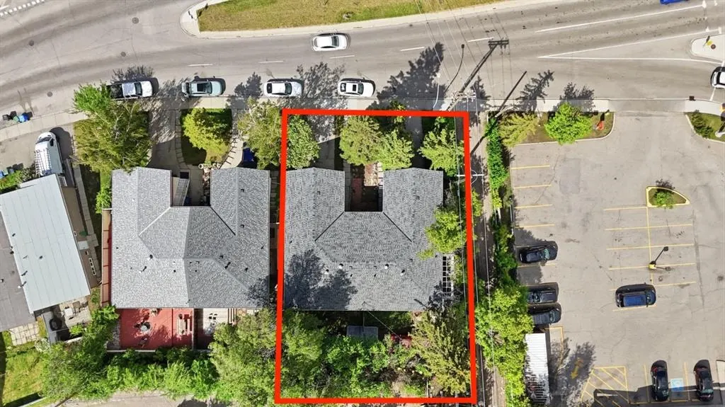 203 42 Avenue SW — photo 3