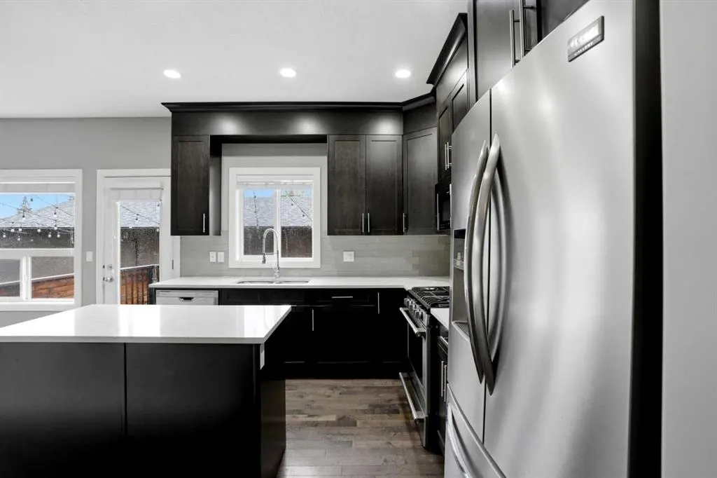 112 23 Avenue NE #2 — photo 2