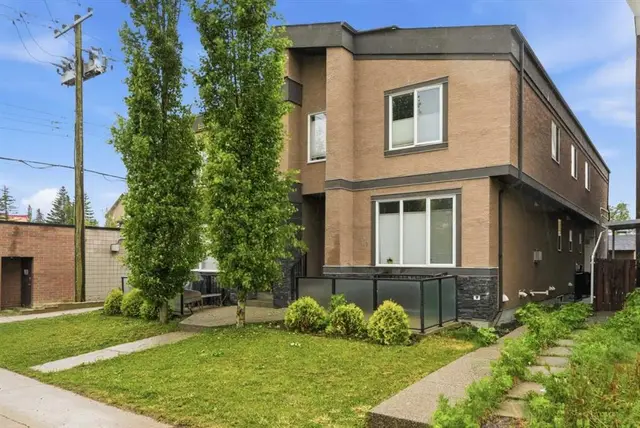 112 23 Avenue NE #2