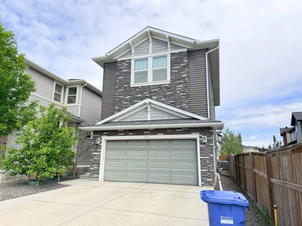 252 Nolancliff Crescent NW — photo 2