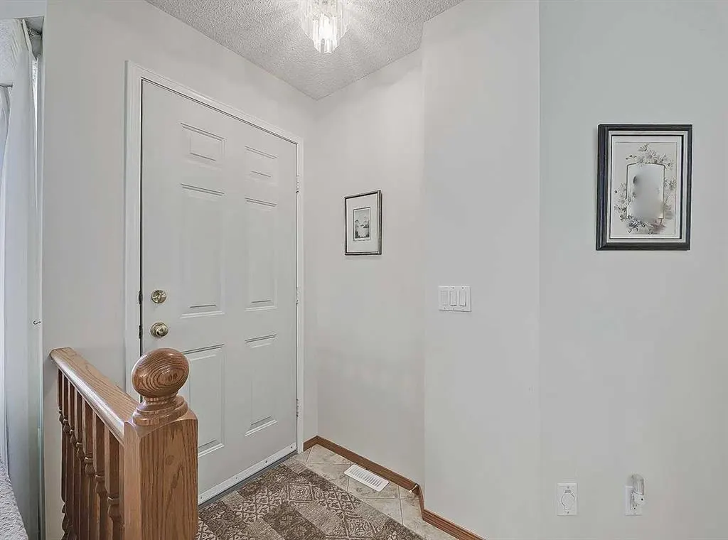 104 Riverside Place NW — photo 3