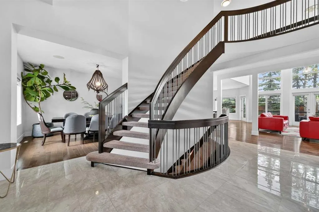 168 Posthill Drive SW — photo 3