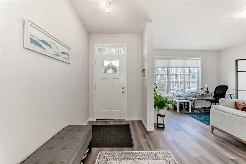 535 Seton Circle SE — photo 3