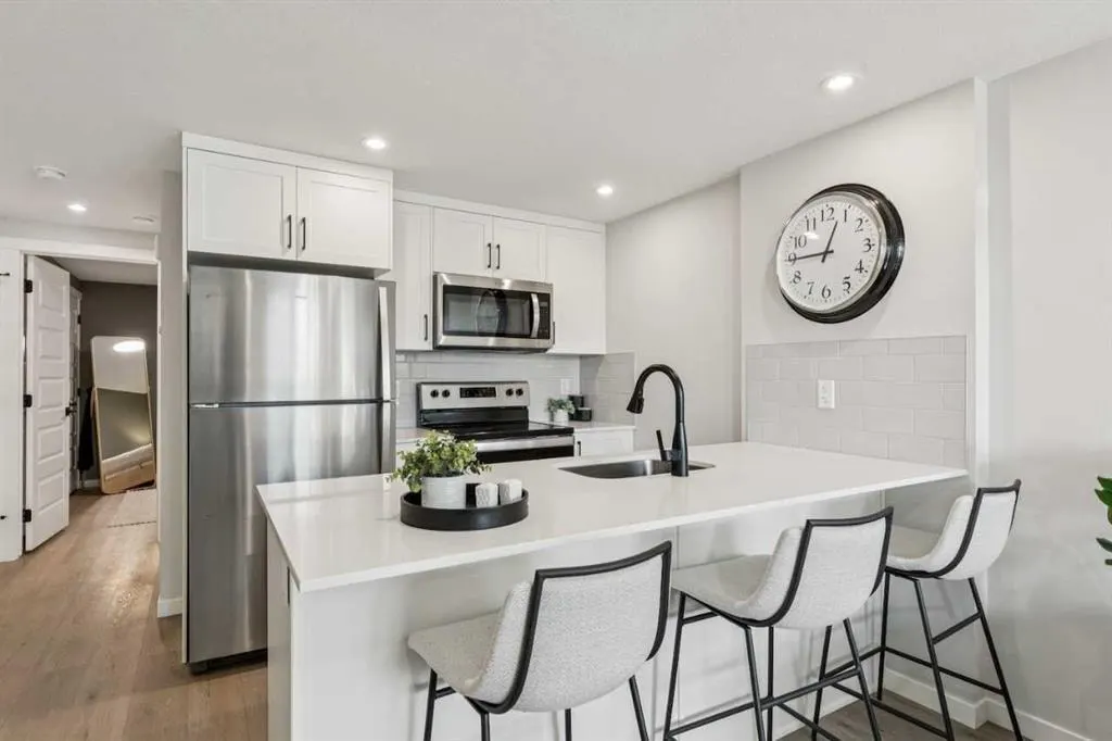 155 Crimson Ridge Place NW #105 — photo 2