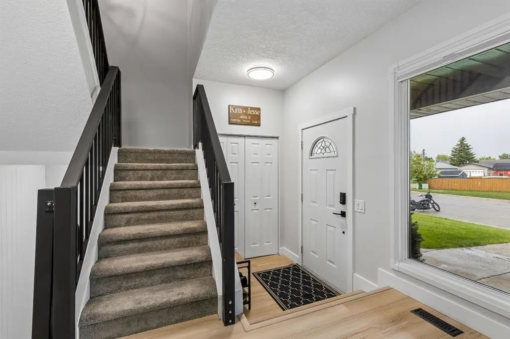 2129 Summerfield Boulevard SE — photo 3