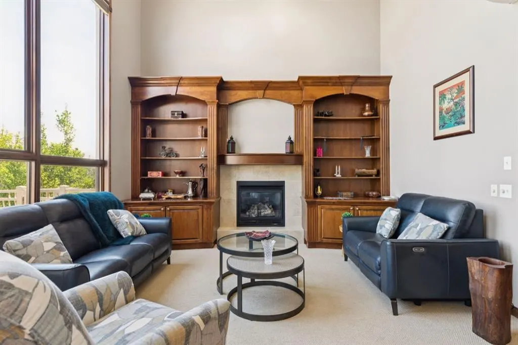 35 Tremblant Point SW — photo 3