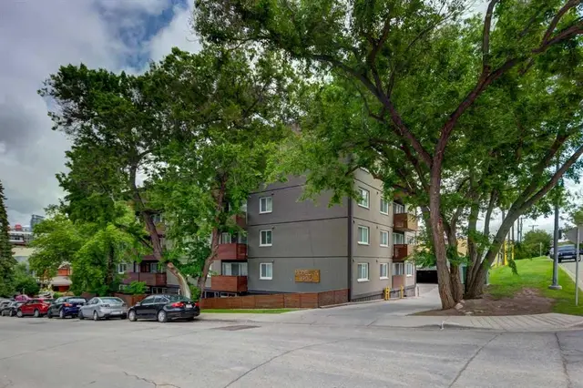 1904 10 Street SW #301