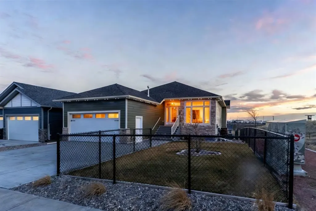 202 Lake Drive — photo 3