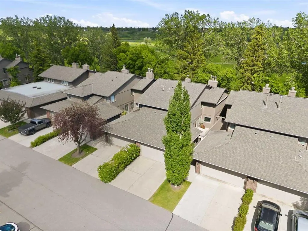 860 Midridge Drive SE #821 — photo 3