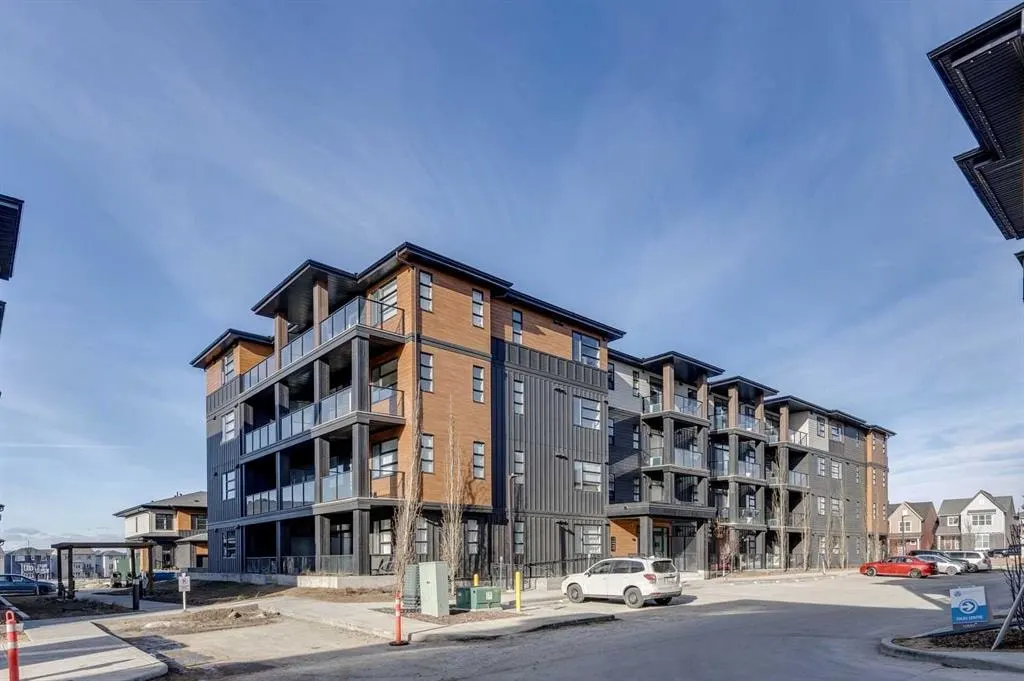 55 Lucas Way NW #2302 — photo 2
