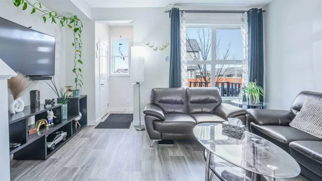 100 Carringvue Way NW — photo 3