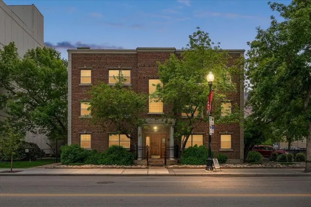1125 17 Avenue SW #9