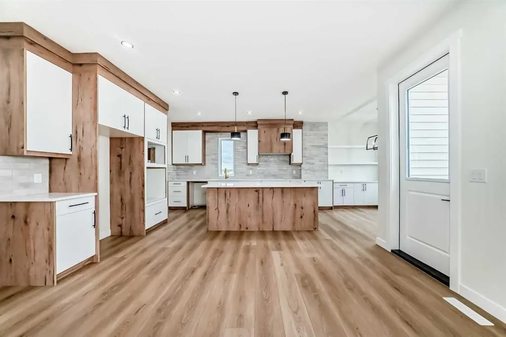 1112 Iron Ridge Avenue — photo 3