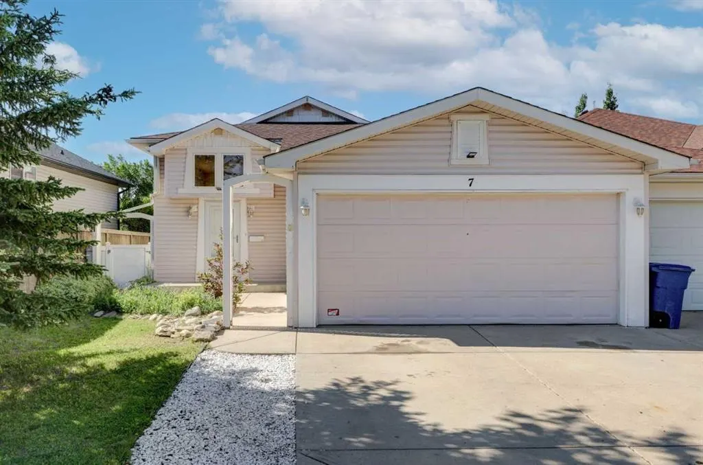 7 Canoe Close — photo 1