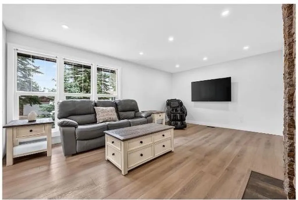 104 Silver Springs Green NW — photo 3
