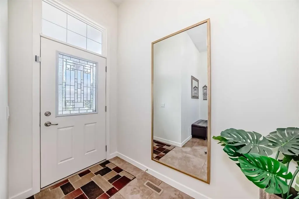 33 Redstone Drive NE — photo 3