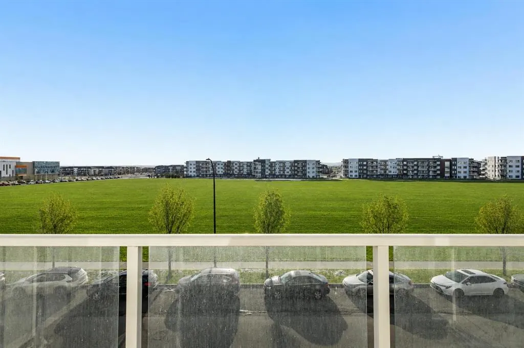 20 Seton Park SE #305 — photo 2