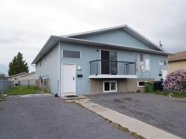 196 Fonda Drive SE