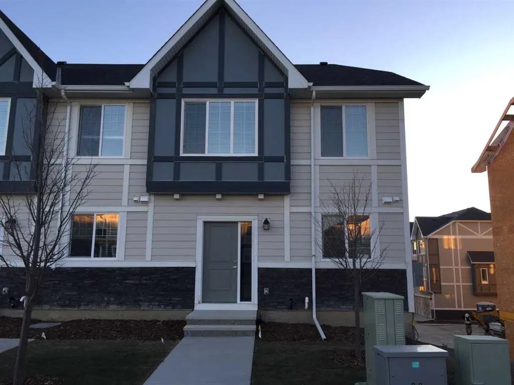 972 Nolan Hill Boulevard NW — photo 1