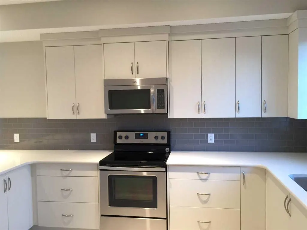 972 Nolan Hill Boulevard NW — photo 3