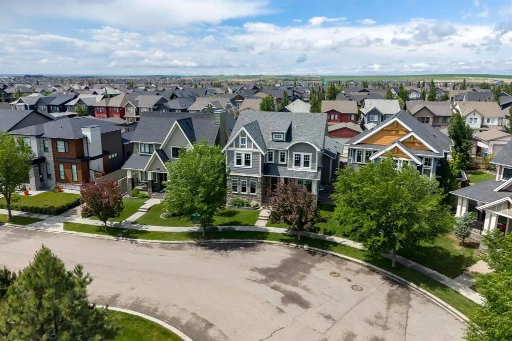 46 Cooperstown Court SW — photo 3