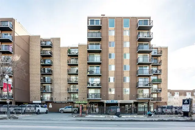 519 17 Avenue SW #740