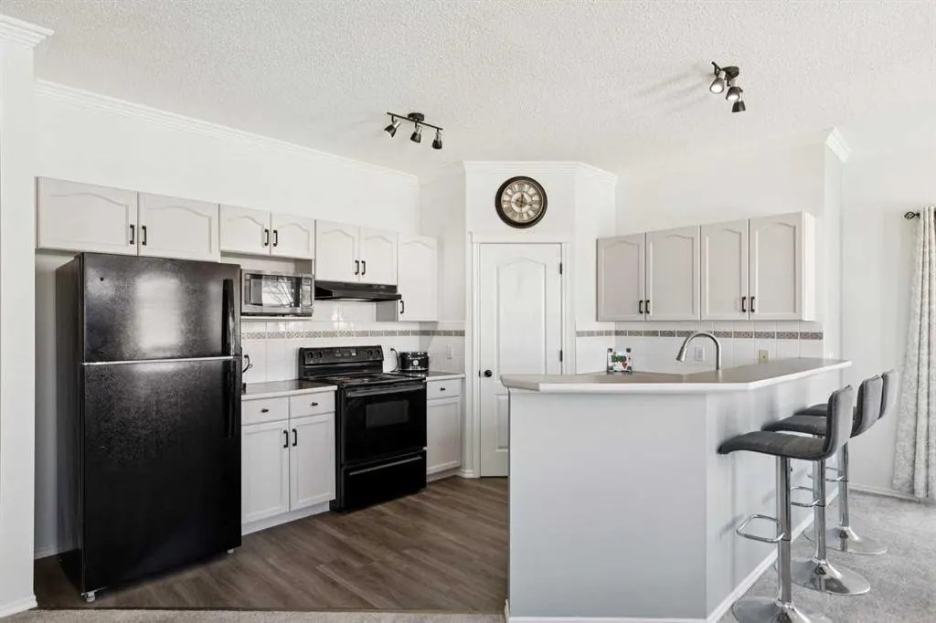 40 Edgeridge Terrace NW — photo 2