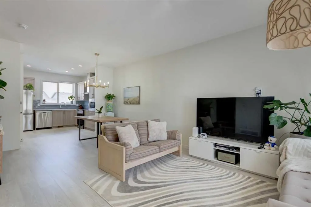 30 Creekside Manor SW — photo 2