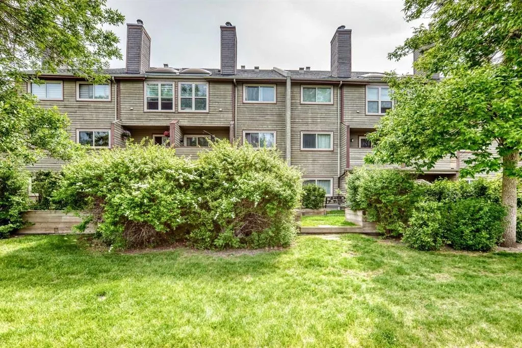 2218 30 Street SW #101 — photo 3