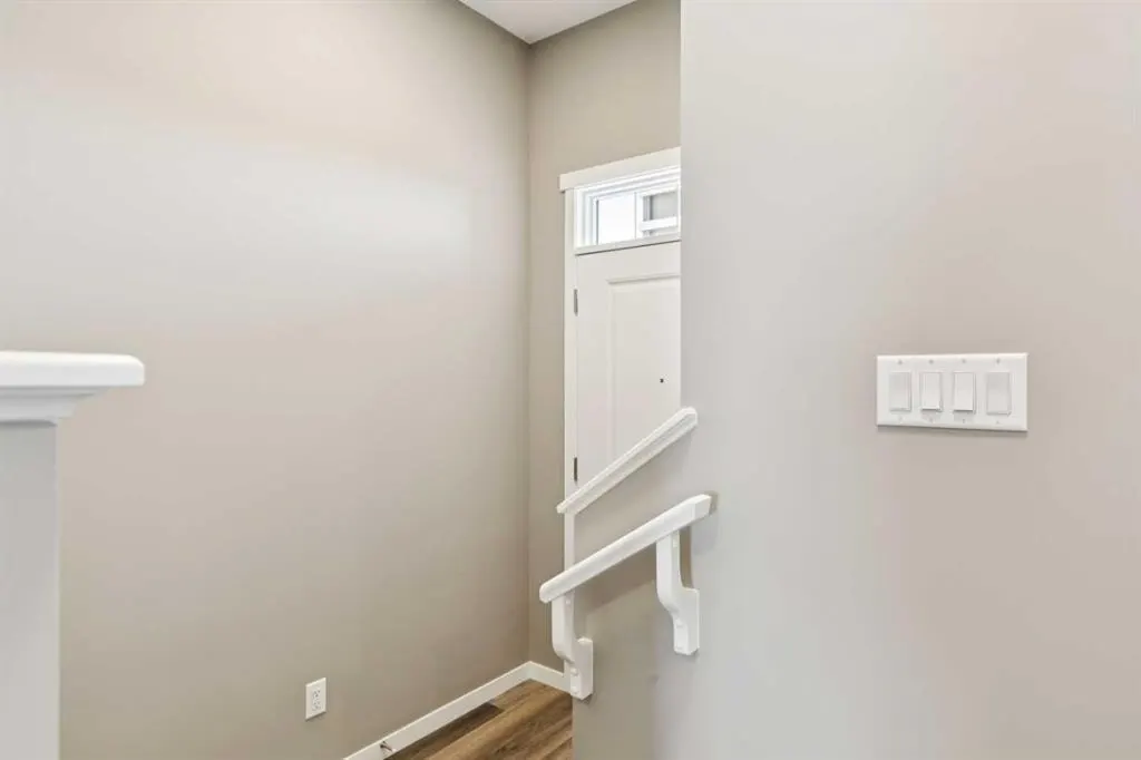 25 Hotchkiss Road SE — photo 3