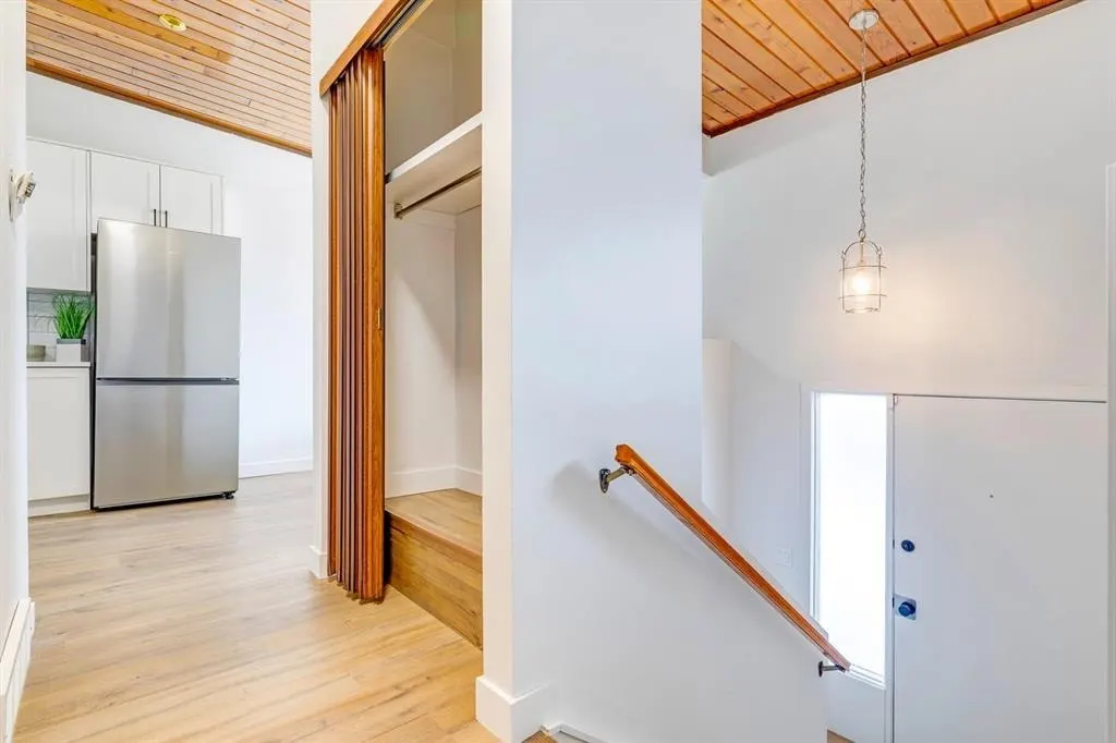 1415 44 Street SE #F — photo 3