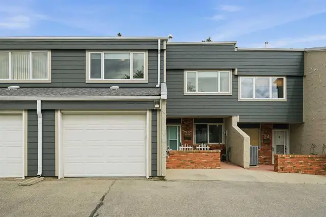 228 Theodore Place NW #25